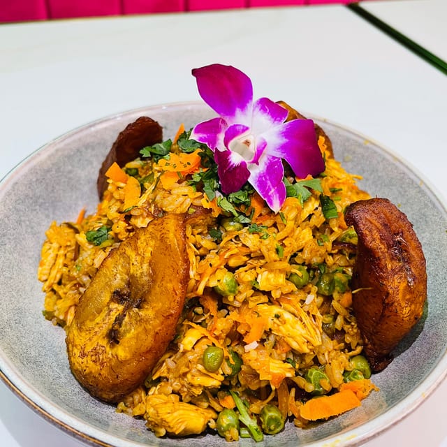 Arroz con Pollo.