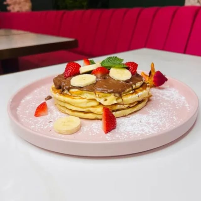 Magic Strawberry, Banana, and Nutella Pancakes.