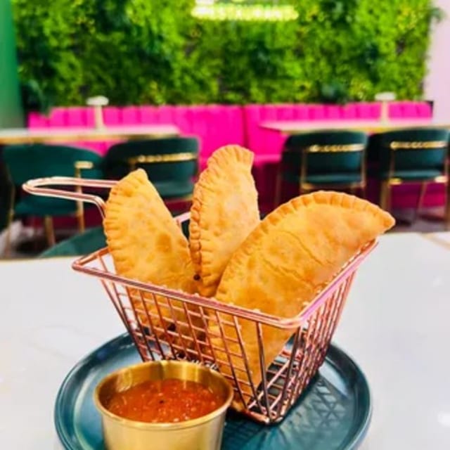 Empanada.